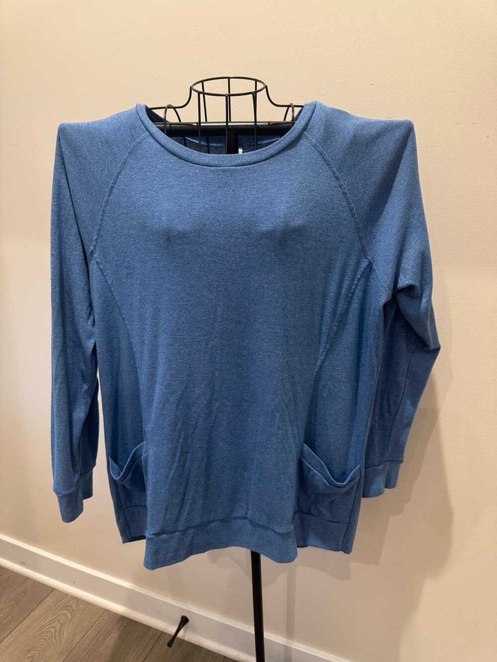 Blue Long Sleeve Pocket Tunic Sweatshirt Women’s XL